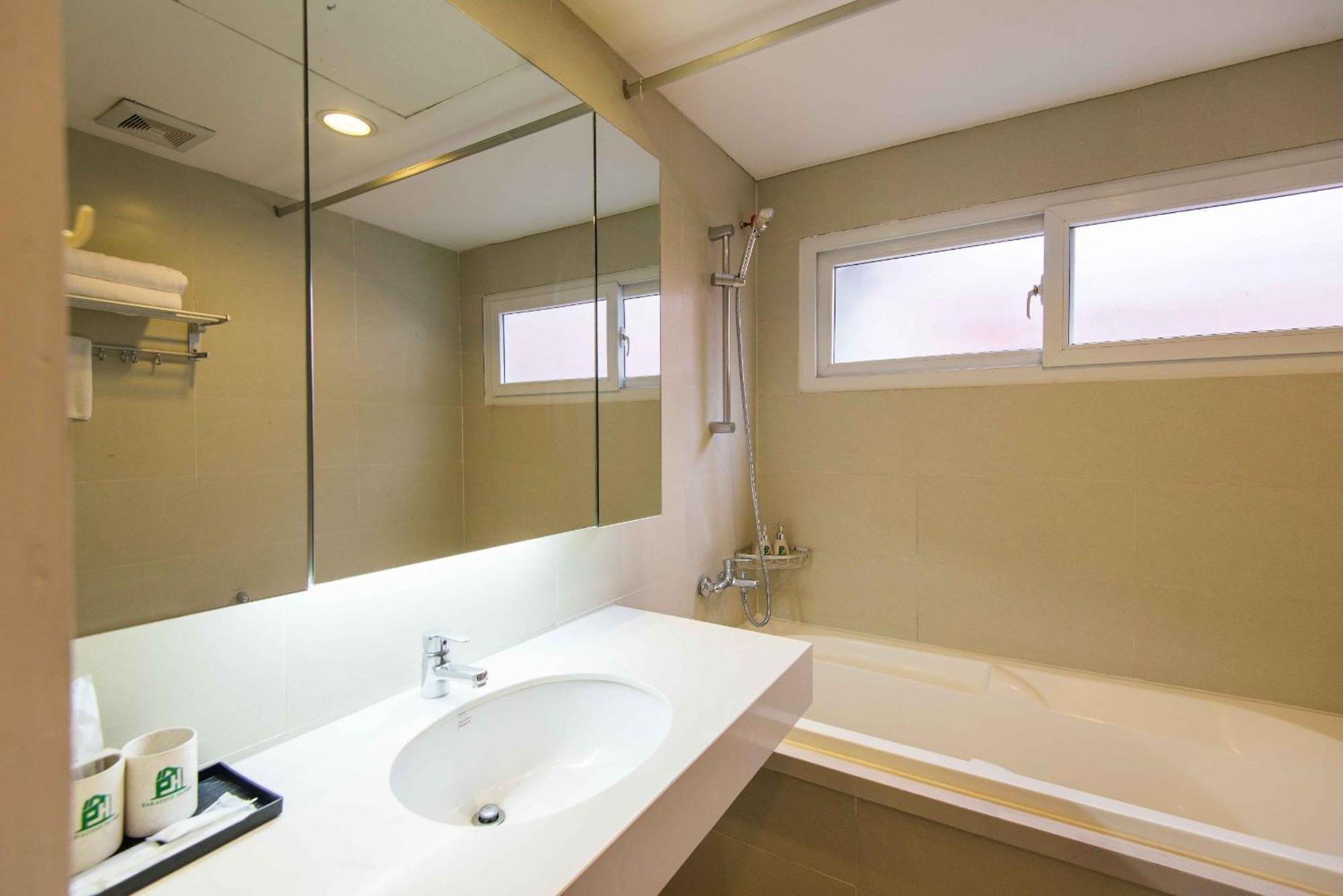 Luxe Paradise Residence 9 Quang Khanh Hanoi Esterno foto